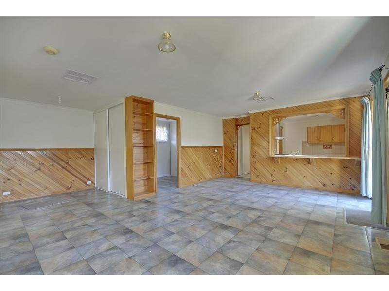 41 Ikara Way, Churchill VIC 3842