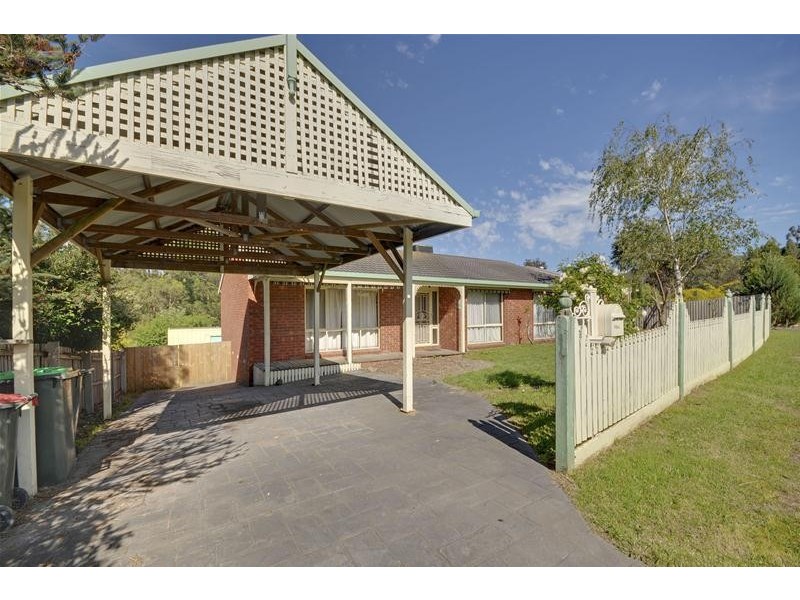 41 Ikara Way, Churchill VIC 3842