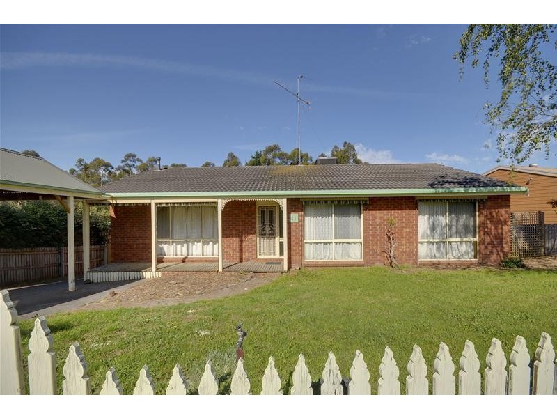 41 Ikara Way, Churchill VIC 3842
