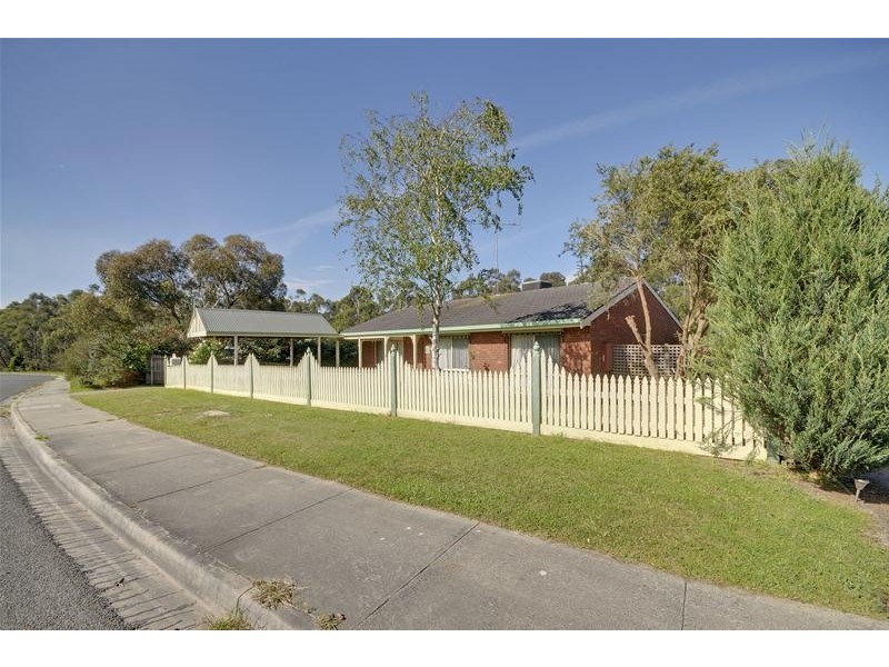 41 Ikara Way, Churchill VIC 3842