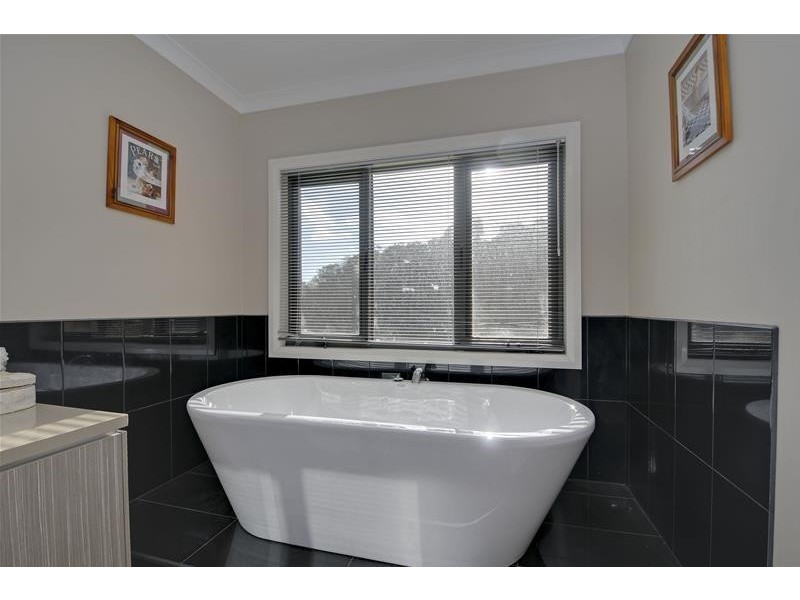 75 Factory Road, Callignee VIC 3844