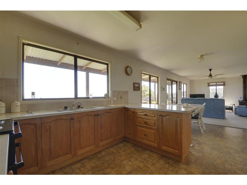 112 Martins Road, Willung South VIC 3844