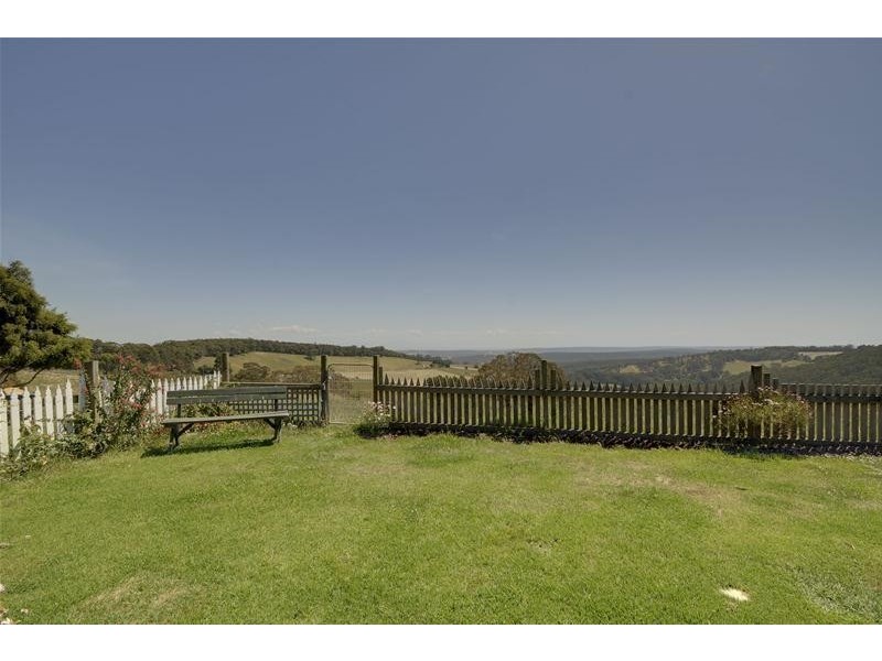 112 Martins Road, Willung South VIC 3844