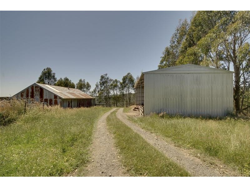 112 Martins Road, Willung South VIC 3844