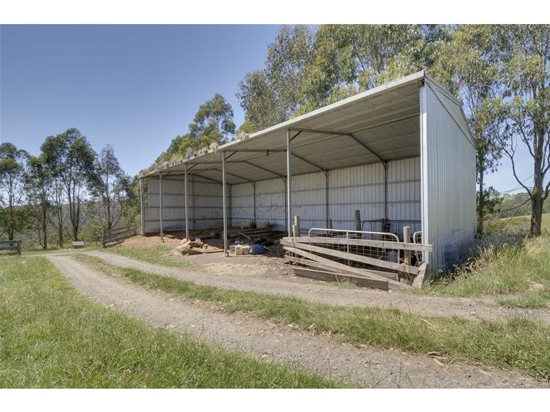 112 Martins Road, Willung South VIC 3844