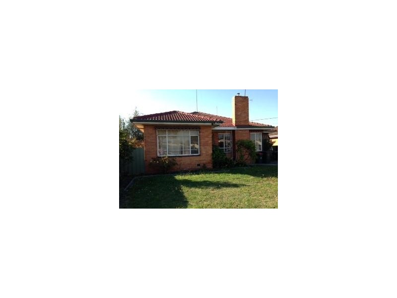 17 Saunders Crescent, Traralgon VIC 3844