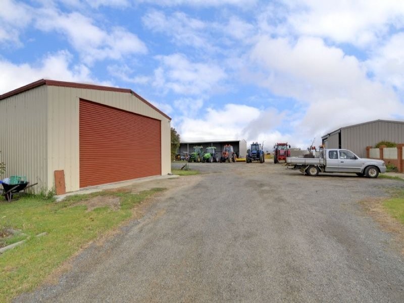 180 Flynn Creek Road, Flynn VIC 3844