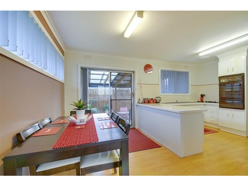 16 Doyne Crescent, Traralgon VIC 3844