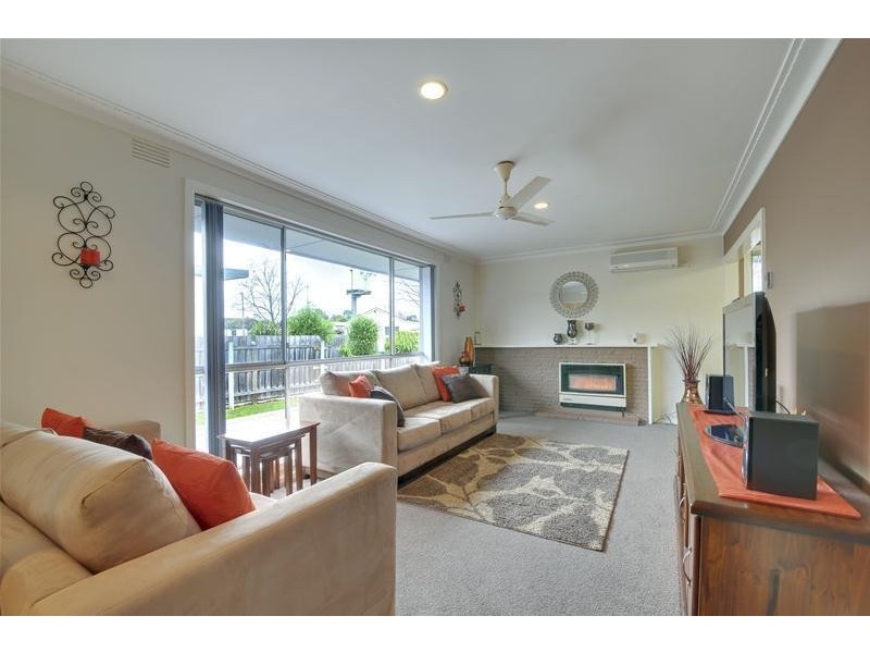 16 Doyne Crescent, Traralgon VIC 3844