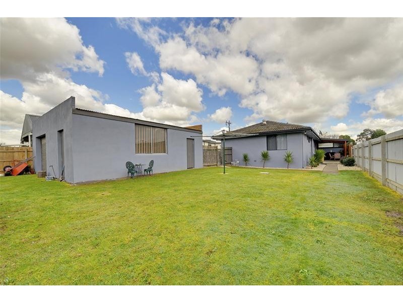 16 Doyne Crescent, Traralgon VIC 3844