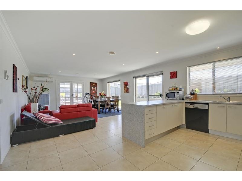 11 College Avenue, Traralgon VIC 3844