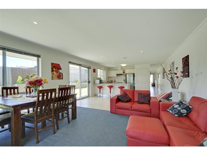 11 College Avenue, Traralgon VIC 3844