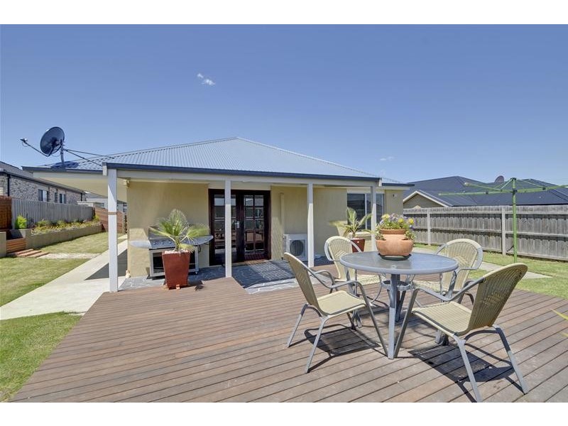 11 College Avenue, Traralgon VIC 3844