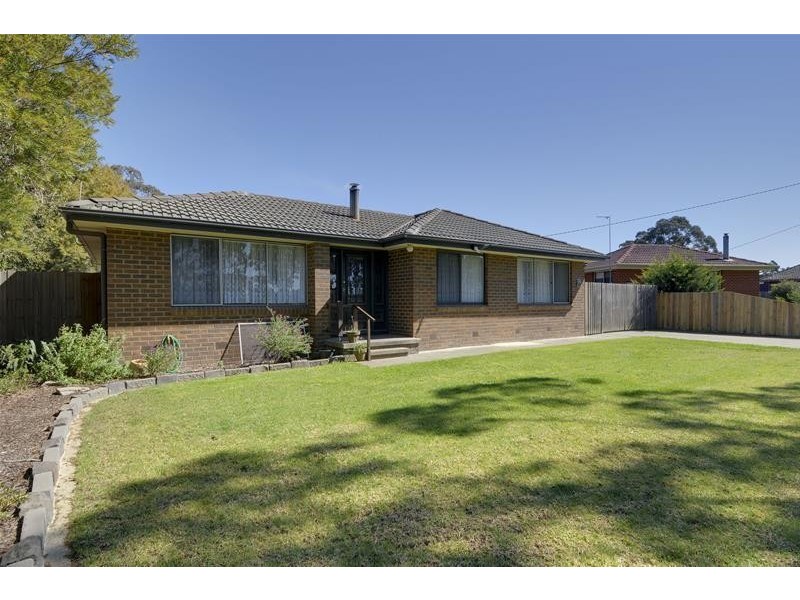 33 Sparks Lane, Toongabbie VIC 3856