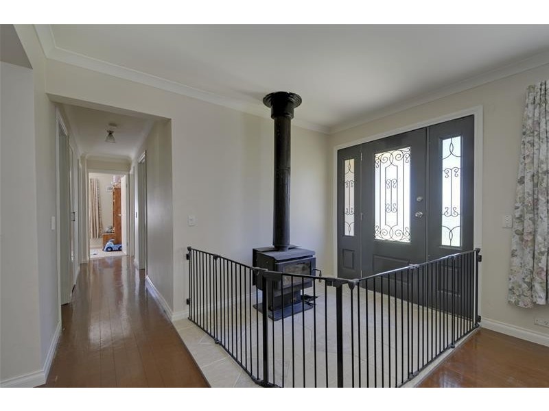 33 Sparks Lane, Toongabbie VIC 3856