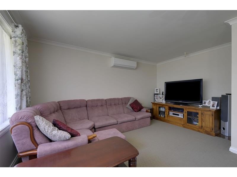 33 Sparks Lane, Toongabbie VIC 3856