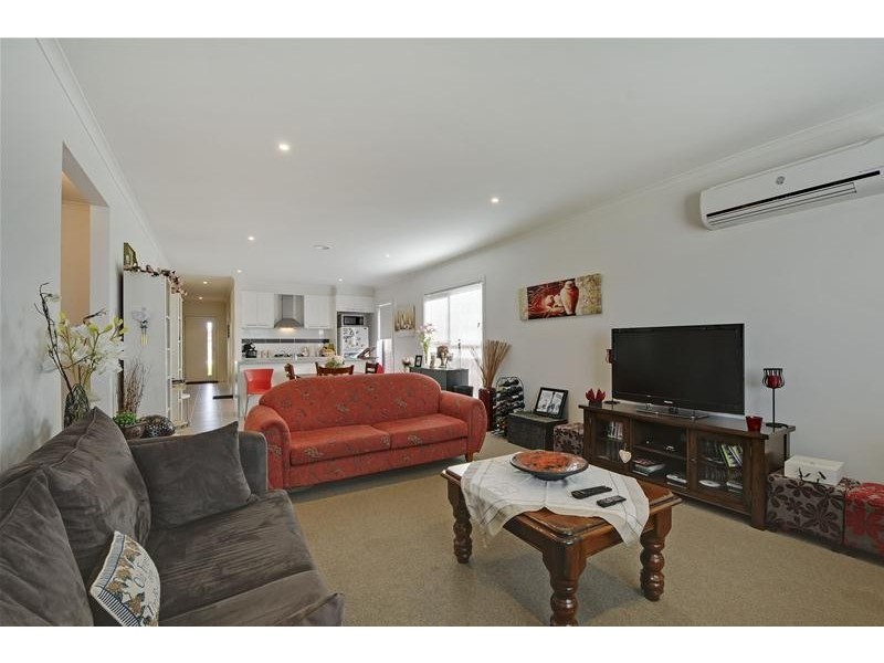 9 Roscommon Drive, Traralgon VIC 3844