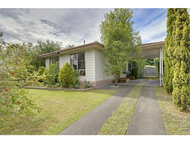 13 Dawson Street, Rosedale VIC 3847
