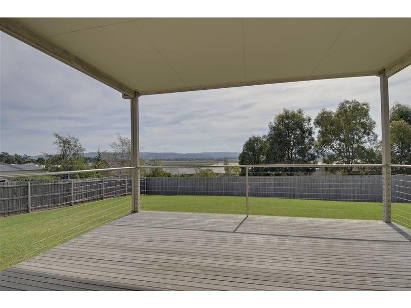 12 Wellington Drive, Traralgon VIC 3844
