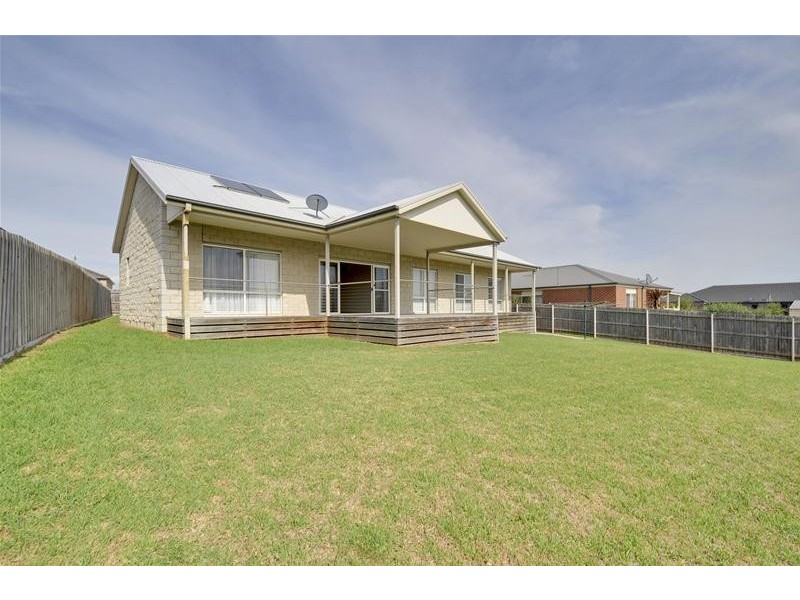 12 Wellington Drive, Traralgon VIC 3844