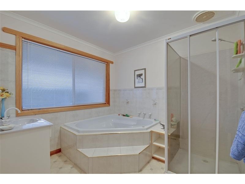 28 Queen Street, Rosedale VIC 3847