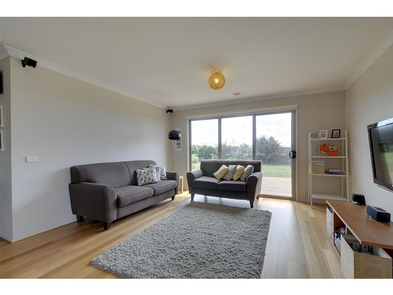 10 Newry Drive, Traralgon VIC 3844