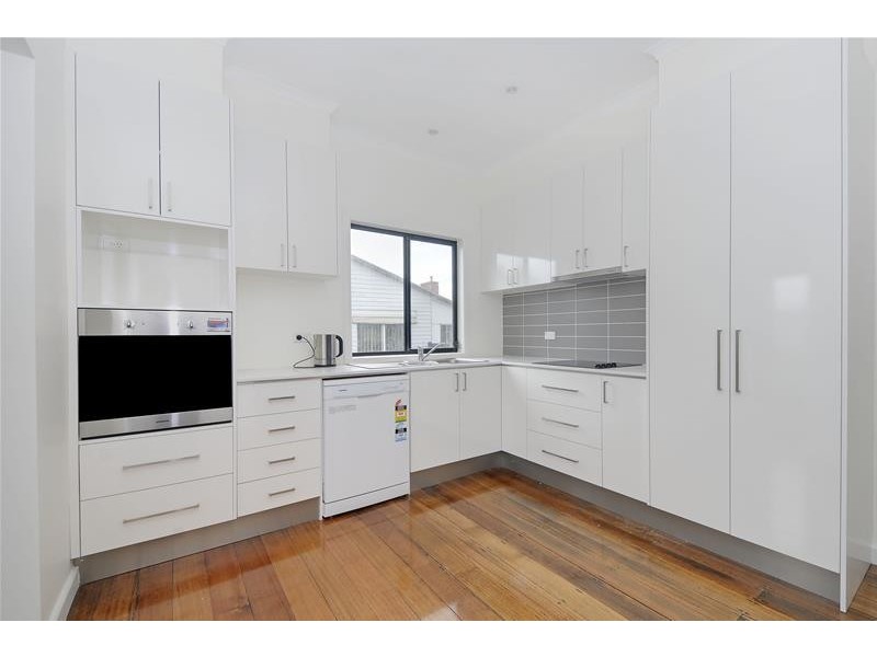 18 Chenhall Crescent, Traralgon VIC 3844