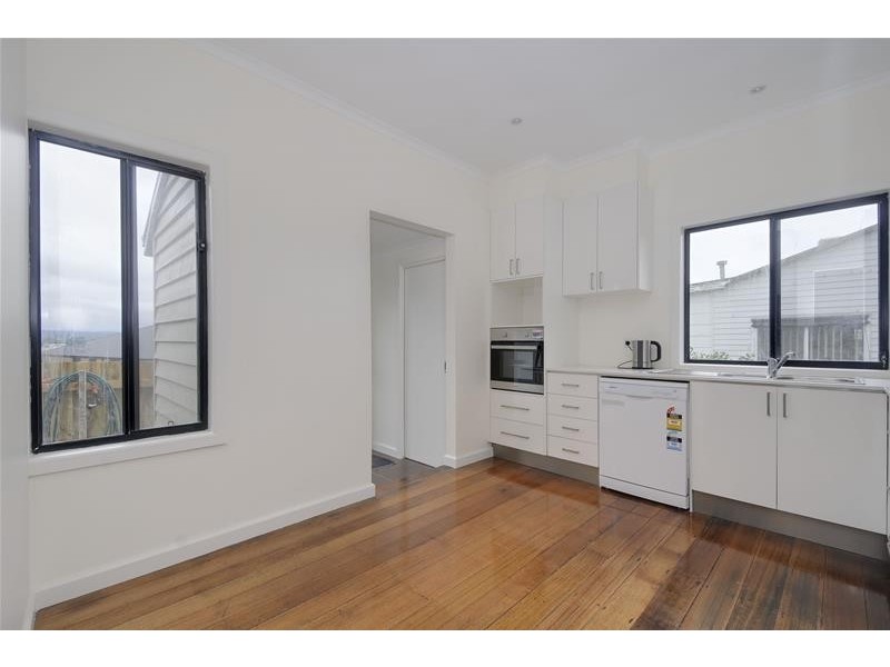 18 Chenhall Crescent, Traralgon VIC 3844