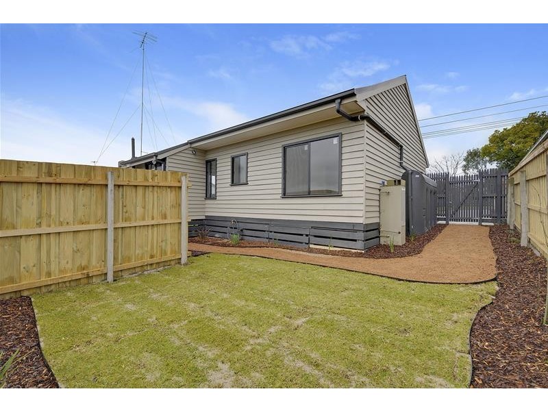 18 Chenhall Crescent, Traralgon VIC 3844