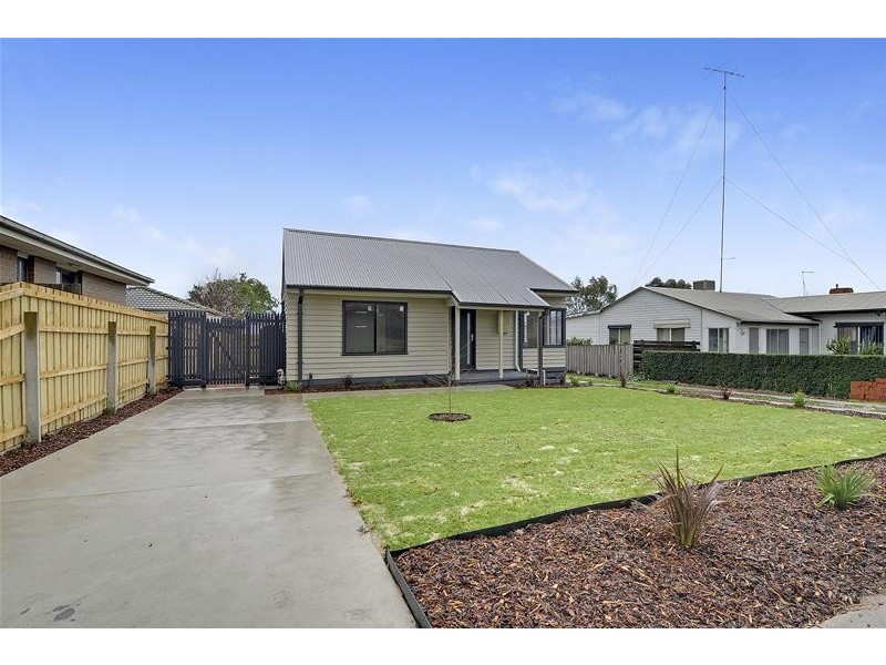 18 Chenhall Crescent, Traralgon VIC 3844