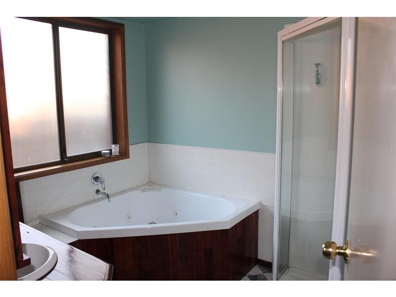 6 Gunyah Grove, Traralgon VIC 3844