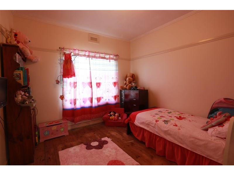 2 Johnson  Crescent, Traralgon VIC 3844