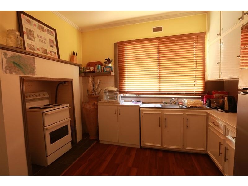 2 Johnson  Crescent, Traralgon VIC 3844