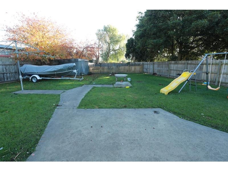 2 Johnson  Crescent, Traralgon VIC 3844