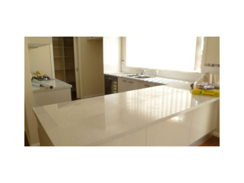 24 Roscommon Drive, Traralgon VIC 3844