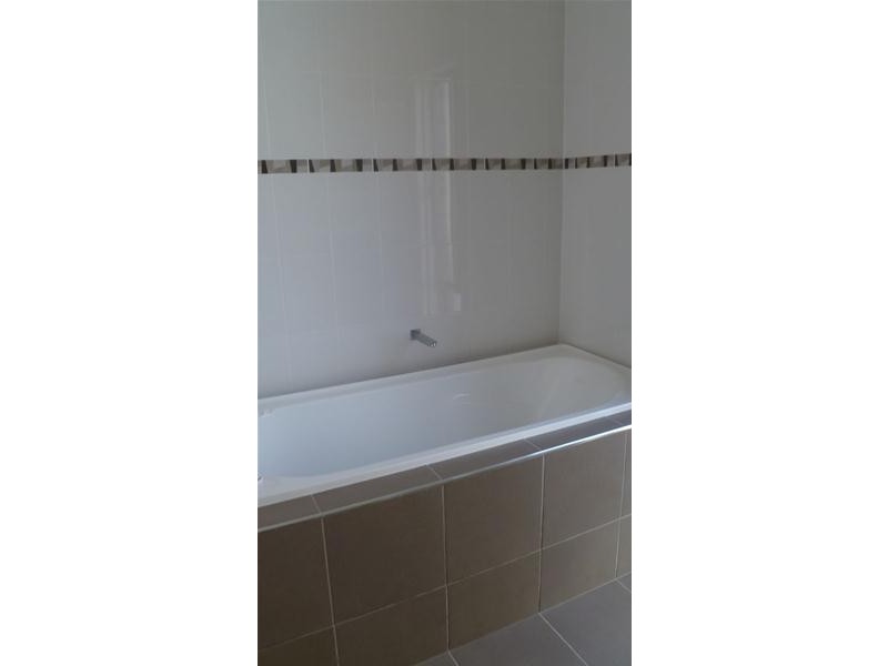 24 Roscommon Drive, Traralgon VIC 3844