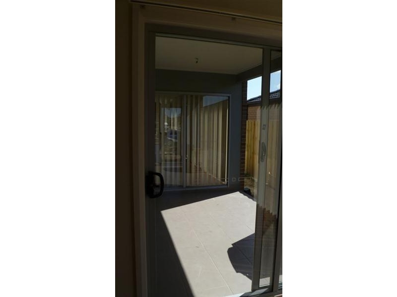 24 Roscommon Drive, Traralgon VIC 3844