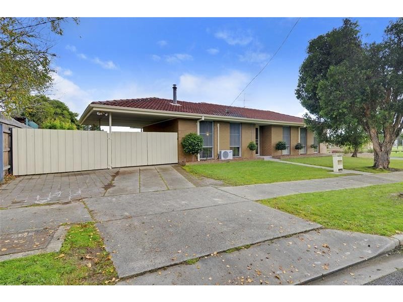 39 Hawthorn Crescent, Churchill VIC 3842
