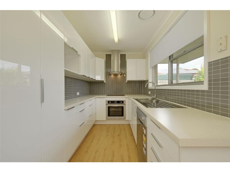 39 Hawthorn Crescent, Churchill VIC 3842