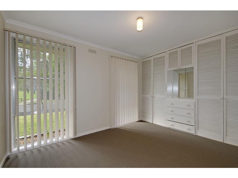 39 Hawthorn Crescent, Churchill VIC 3842