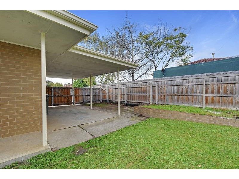 39 Hawthorn Crescent, Churchill VIC 3842