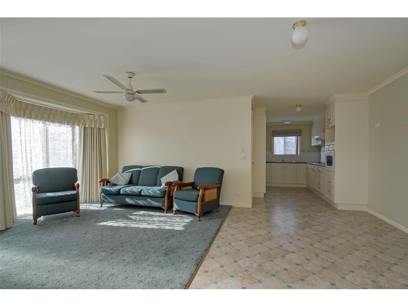 103 Vine Street, Mayfair Gardens, Traralgon VIC 3844