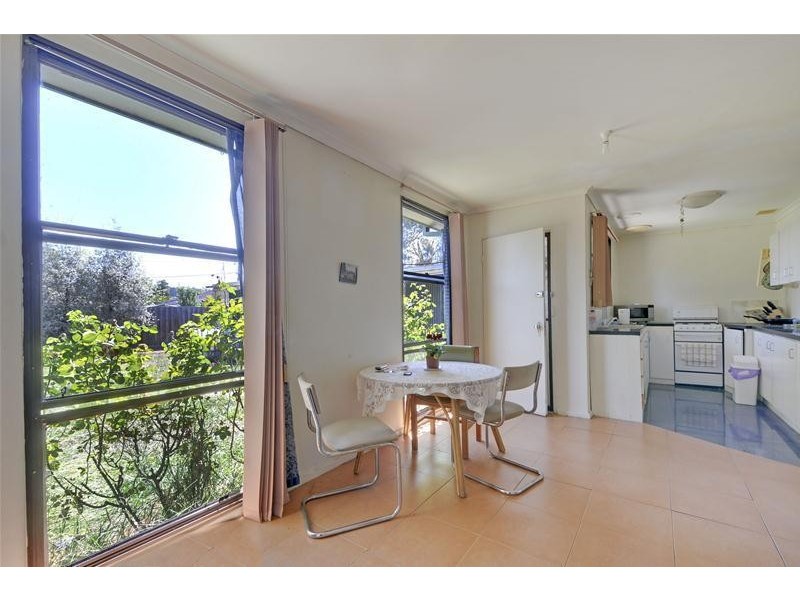 13 Beattie Crescent, Morwell VIC 3840