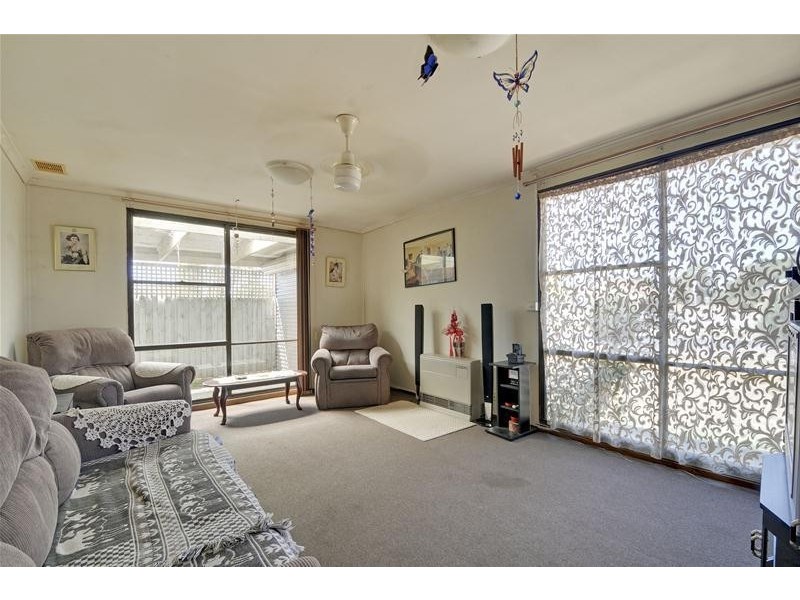 13 Beattie Crescent, Morwell VIC 3840