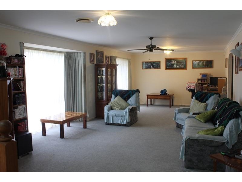 1 Chisholm Court, Traralgon VIC 3844