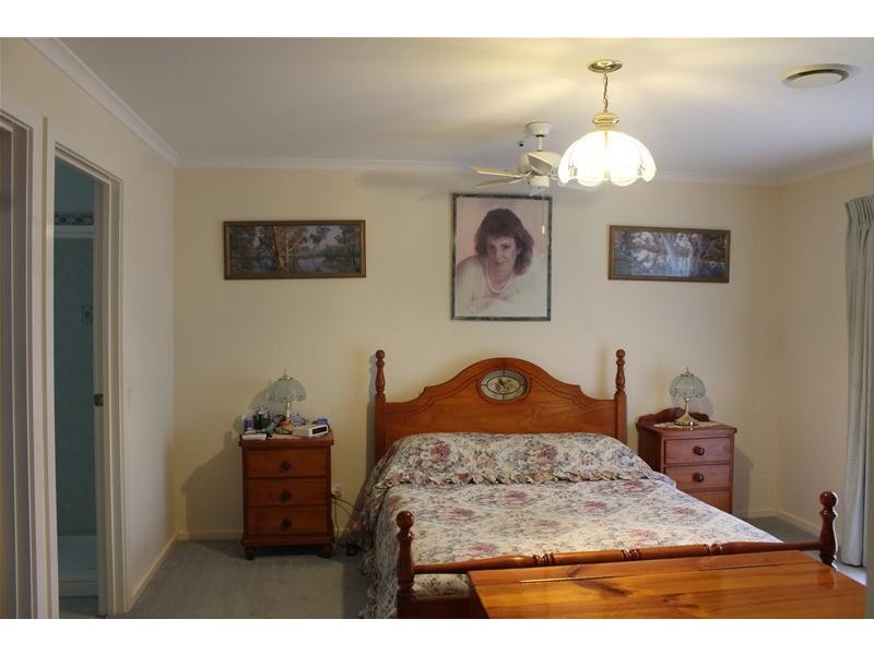 1 Chisholm Court, Traralgon VIC 3844