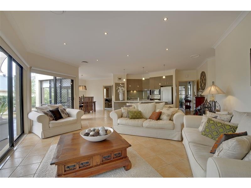 12 Nicholas Court, Traralgon VIC 3844