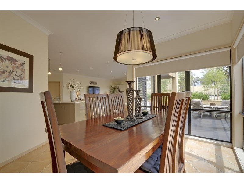 12 Nicholas Court, Traralgon VIC 3844