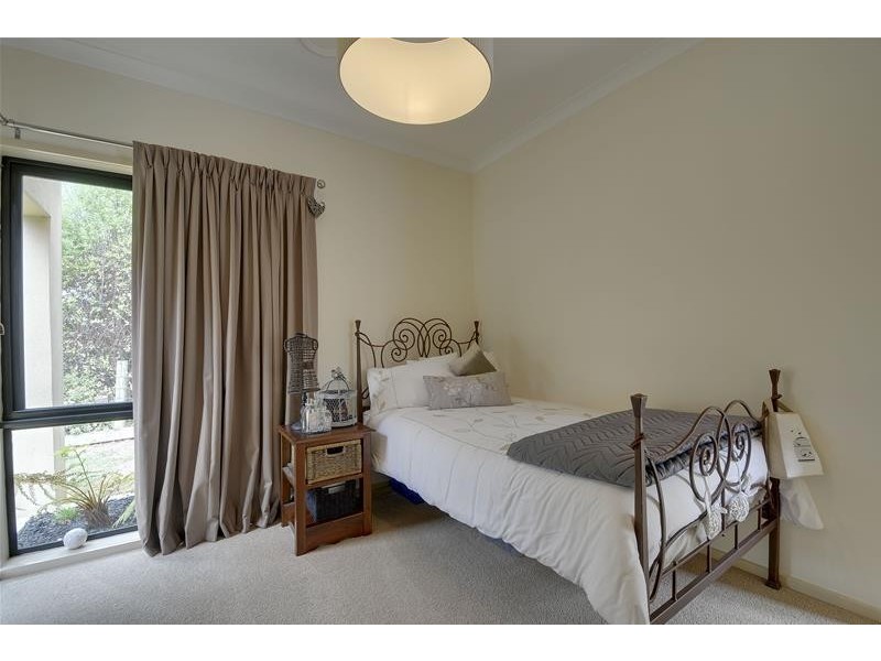 12 Nicholas Court, Traralgon VIC 3844