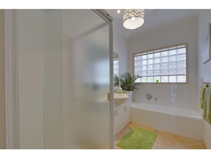 12 Nicholas Court, Traralgon VIC 3844